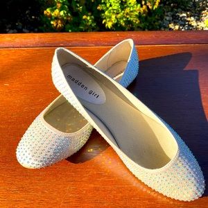 Madden girl. Size 10. Cream with Rhinestone flats.
